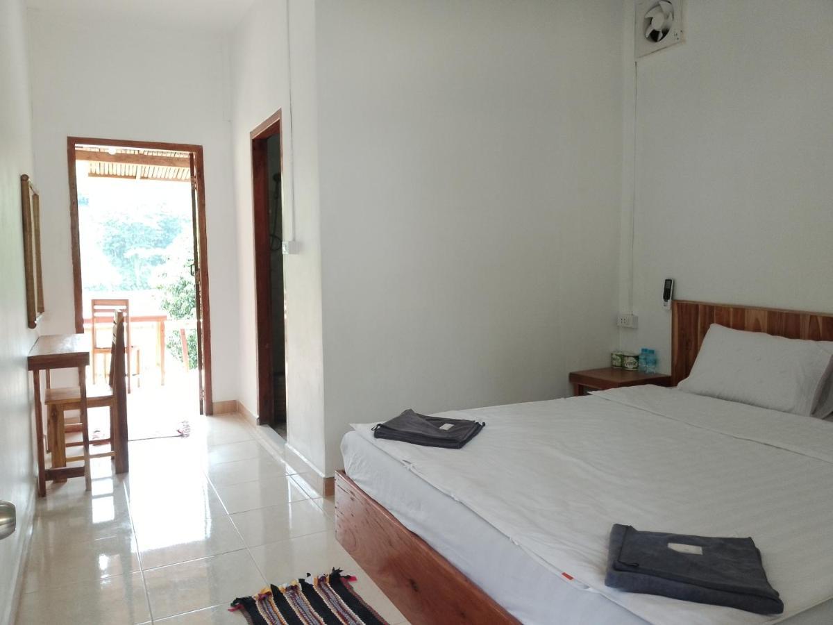 Meexok Guesthouse Nong Khiaw Bagian luar foto