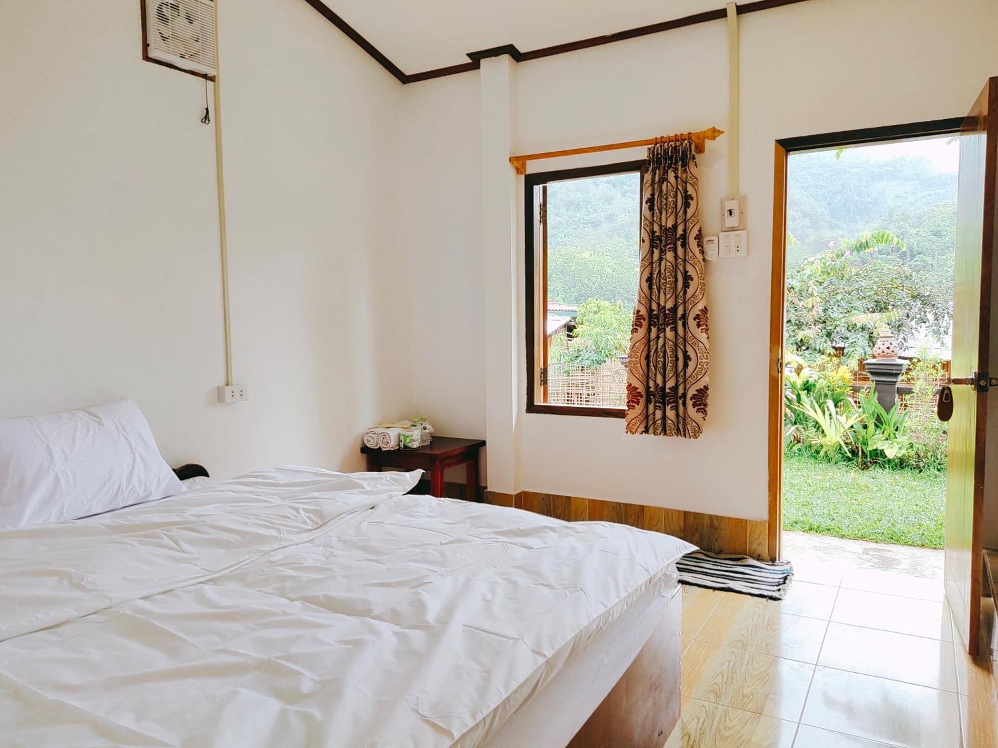 Meexok Guesthouse Nong Khiaw Bagian luar foto