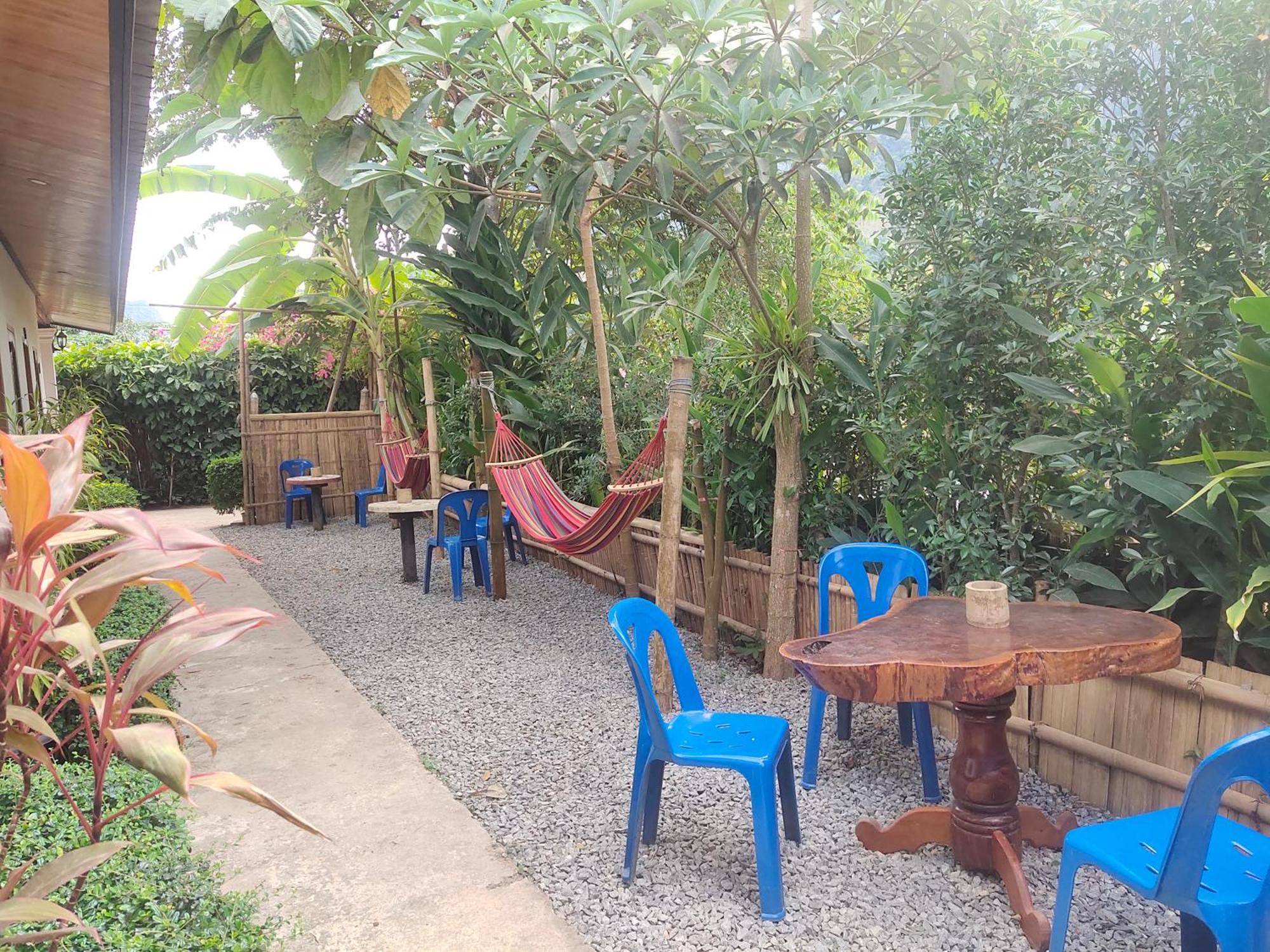 Meexok Guesthouse Nong Khiaw Bagian luar foto