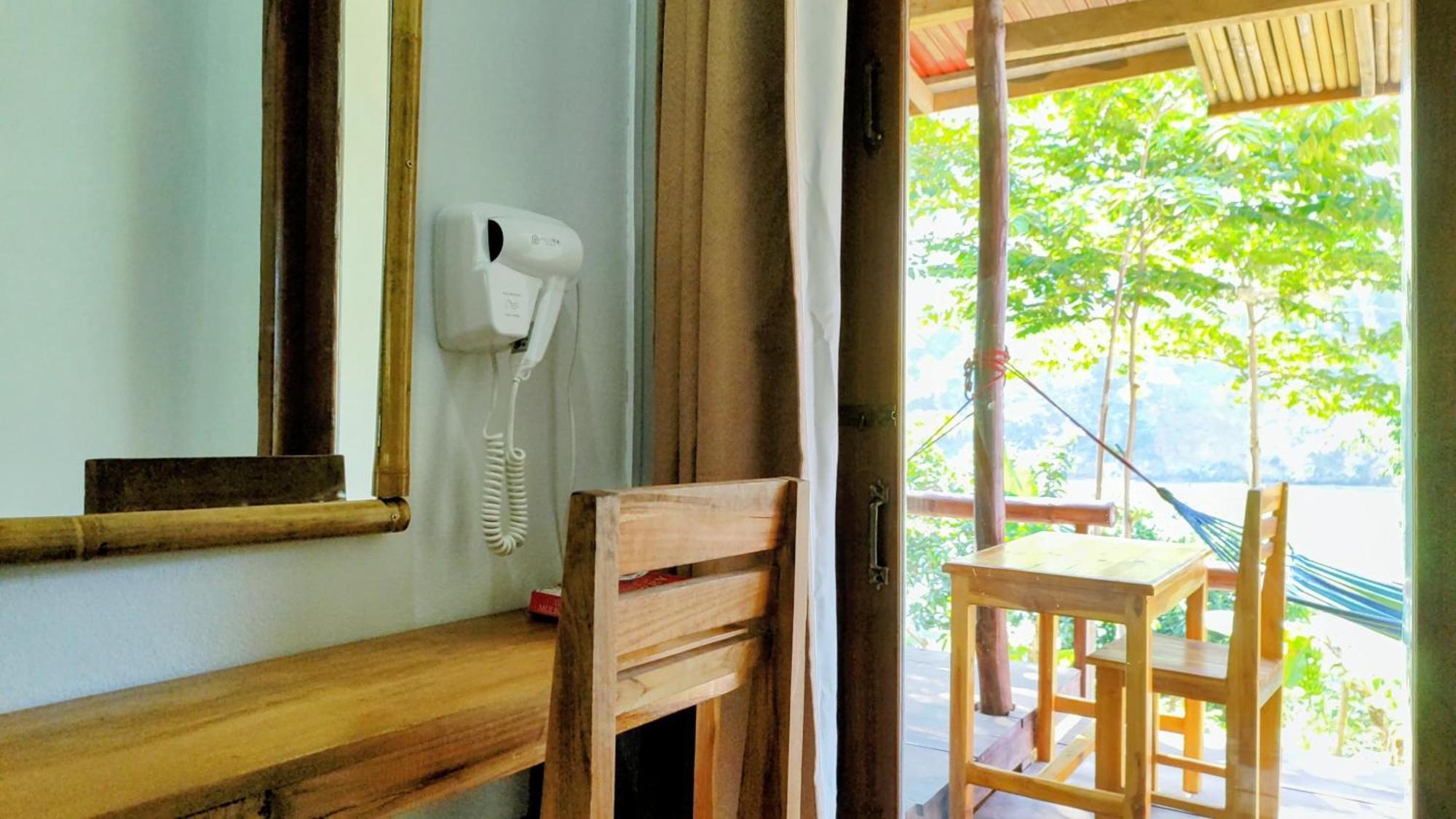 Meexok Guesthouse Nong Khiaw Bagian luar foto