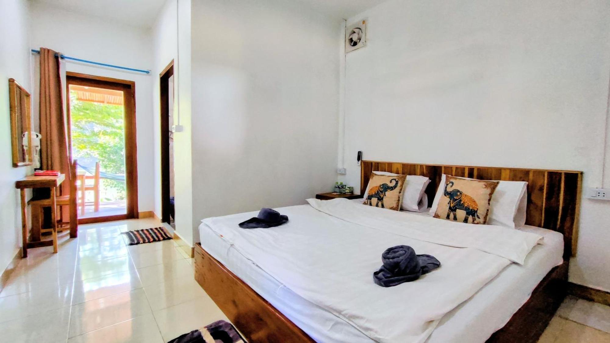 Meexok Guesthouse Nong Khiaw Bagian luar foto